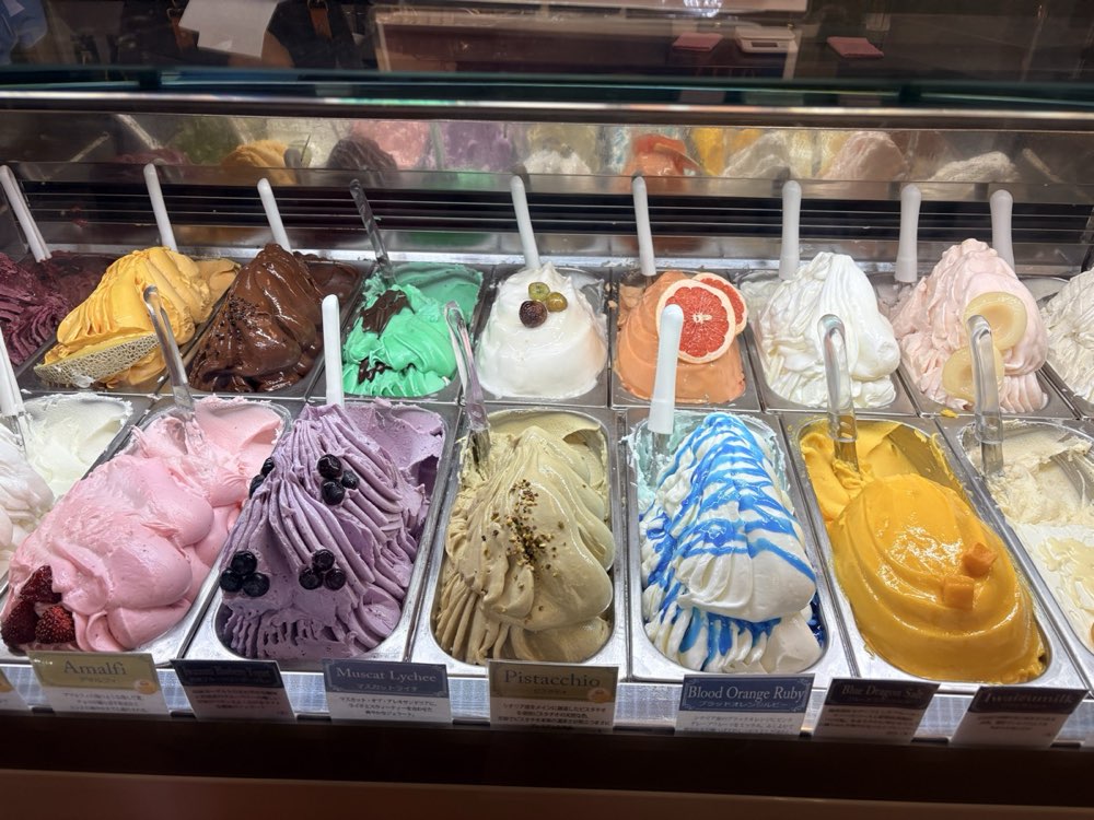 道の駅いわいずみのジェラートのショーケース